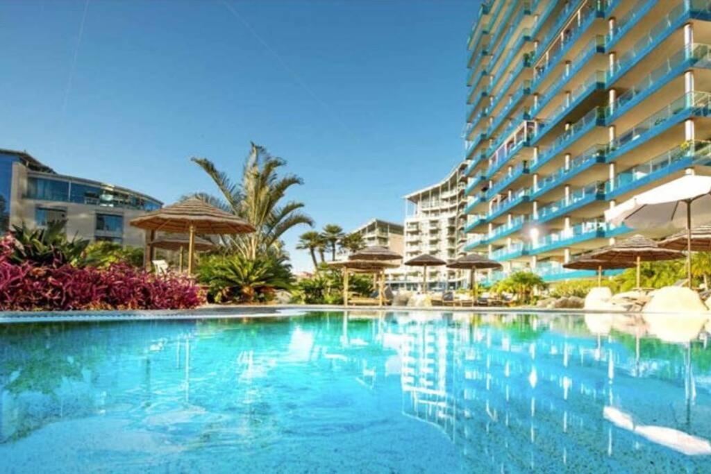 Gibraltar Luxury With Rooftop Pools & Views Exterior photo